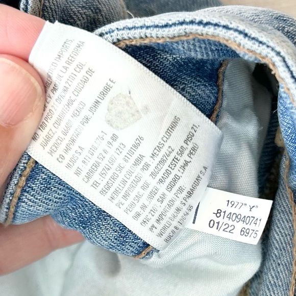 American Eagle Distressed Mom Shorts - Picture 10 of 12